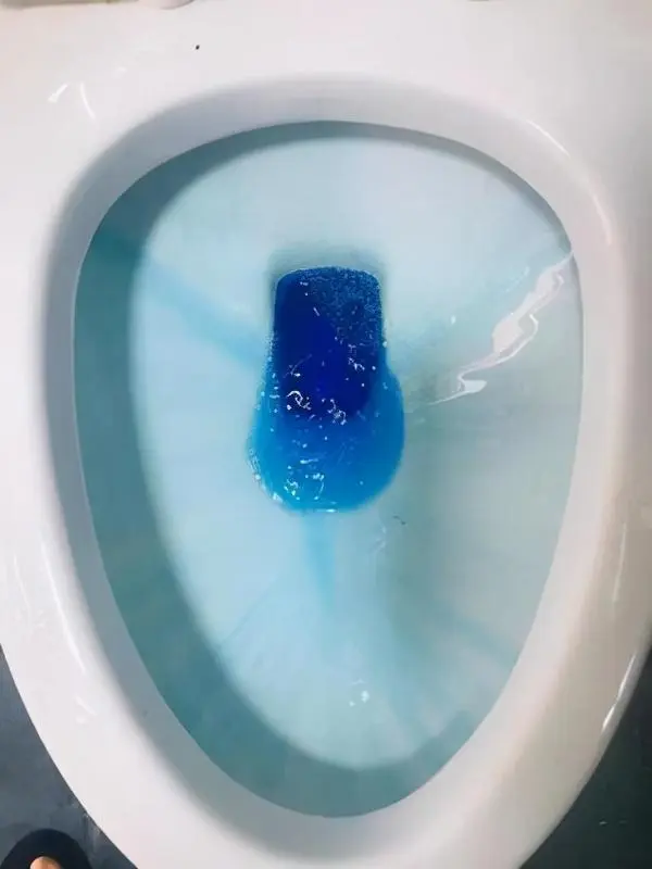 5个清洁小妙招,轻松解决马桶、厨房顽固污渍