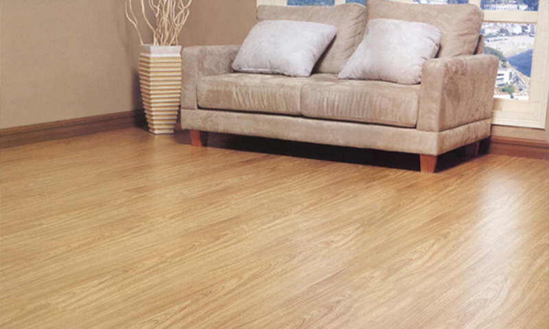 该如何对木地板进行清洁保养